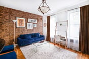 26-3B 1BR prime 20's WD in unit Courtyard