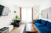 428-2W Newly Furnished 2BR Sleeps 5 Prime Location