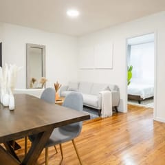 49-3B Newly renovated 2BR WD Midtown East