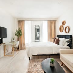 1597-4 Brand new Studio Prime UES W/D walk to C park