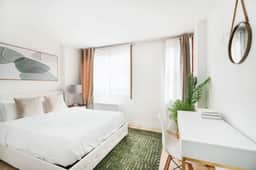 75-4A Brand new 3BR Prime UES W/D in unit - Image 2