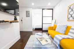 69-4C Prime Lower East Side 1BR - Image 3