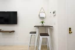 78-3D 1BR prime UES WD in unit - Image 2