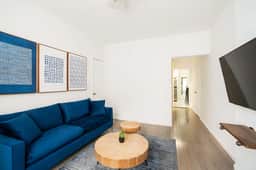 428-2E Newly furnished 2BR Prime Midtown sleeps 5 - Image 2
