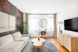 350-1A Gramercy New 1BR Sleeps3 Newly Furnished - Image 2