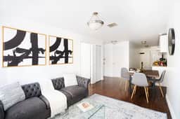 1435-3 3 Bedrooms 2Bath W/D Prime Upper East - Image 2