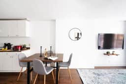 1435-3 3 Bedrooms 2Bath W/D Prime Upper East - Image 3
