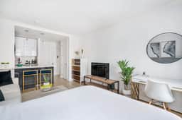 1597-10 New Studio Upper East Side W&D in unit - Image 3