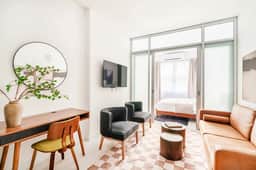 14-2B Brand New Modern 1BR Union Square WD in Unit - Image 3