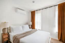 22-4C NEW Curated 1BR in Gramercy, W&D - Image 2