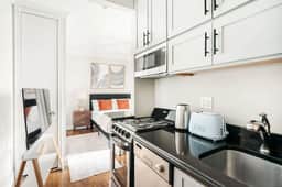 234 Mott-9 Prime Soho Cozy New Studio WD In-unit - Image 5