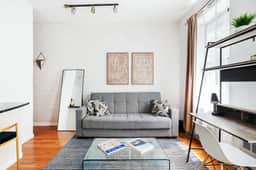 26-2B  Gramercy Large 1BR WD in unit courtyard - Image 4