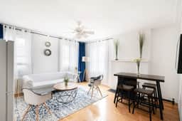 11-4F Prime west village designer 1BR - Image 2