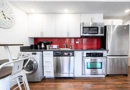809-6B  New 2BR Duplex With Private Patio - Image 5