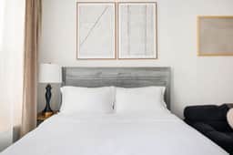 1597-14 New Renovated Studio rime UES - W/D - Image 4