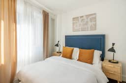 809-4A 1BR With W/D Columbus Circle - Image 3