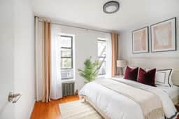 444-3E Contemporary 2BR in Hell's Kitchen - Image 2