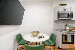 1288-3RS New Renovated 2 Bedrooms in UES - Image 5