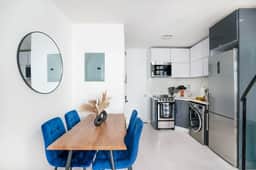 78-4A 2BR Duplex with a private outdoor UES - Image 5