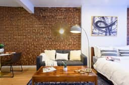 83-3FW UES Central Park Newly Furnished XL Studio - Image 3