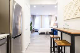240-9  Luxury Prime Location Studio W&D - Image 5