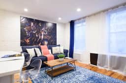 26-4B Reno Newly Furnished 1BR W/D Courtyard - Image 2