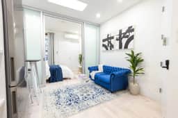 317-4C Modern 1BR W&D Walk to Central Park - Image 2