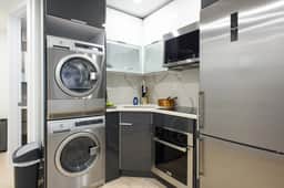 75-1C 1BR prime UES W/D - Image 4