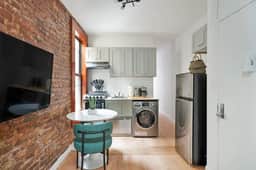 153-5A Charming 2br Lower East Side W/D - Image 2