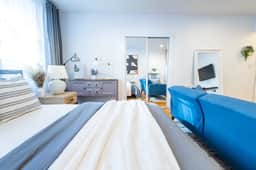 350-GA Spacious Studio Gramercy Sleeps 3 - Image 2