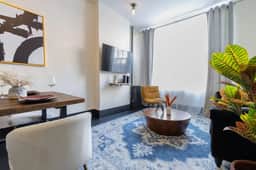E10-1 Designer East Village Townhouse 1BR - Image 2