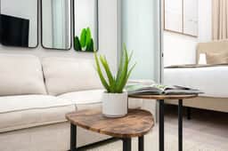 317-1B Modern 1BR UES W/D - Image 3