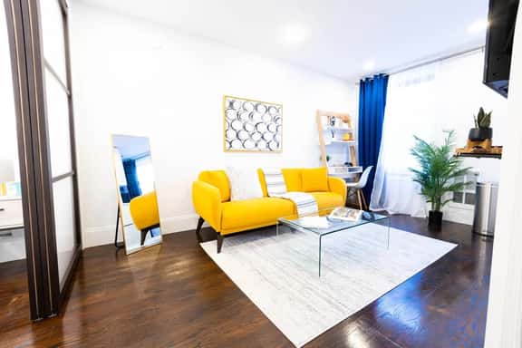 69-4C Prime Lower East Side 1BR - Image 1