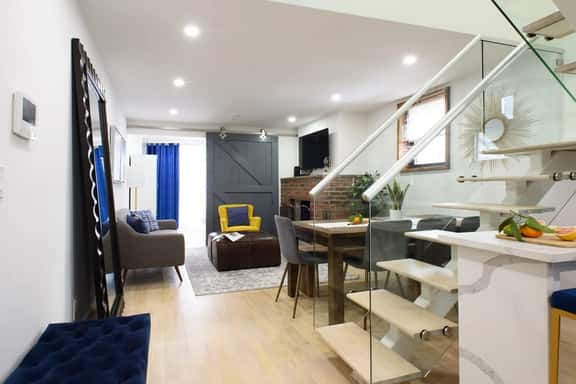 75-5D NEW Quality 3BR Duplex W&D Elevator - Image 1