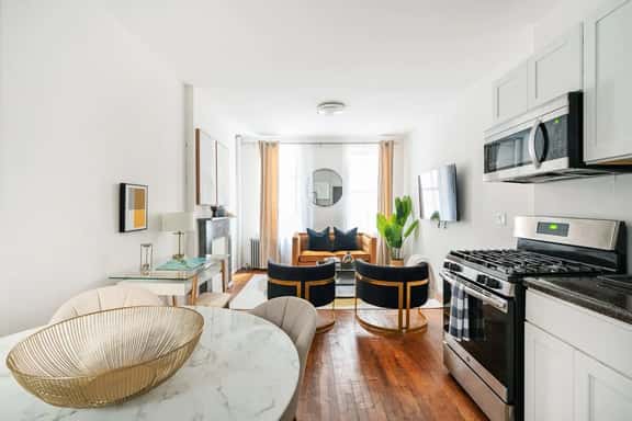 1288-3RN New Renovated 1 Bedroom in UES - Image 1