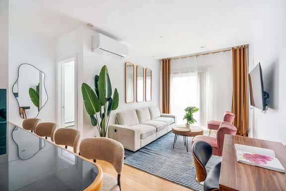 26A-2 Spacious brand new Fully Furnished 2-Bedroom in Prime Murray Hill Move-In Ready - Image 1
