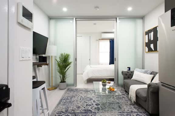 78-3B New Junior 1 BR Prime UES WD in unit - Image 1