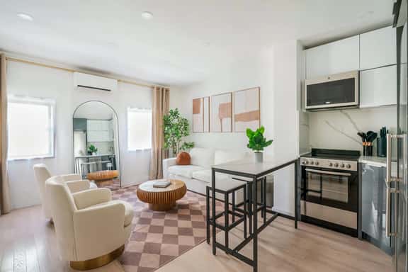 14-4B Brand New Modern 1BR Union Square WD in Unit - Image 1