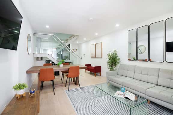 75-4B Duplex 3BR Brand new W/D Prime UES - Image 1