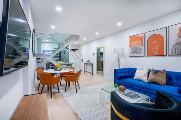 75-3B 3BR Luxury duplex W/D Elevator - Image 1