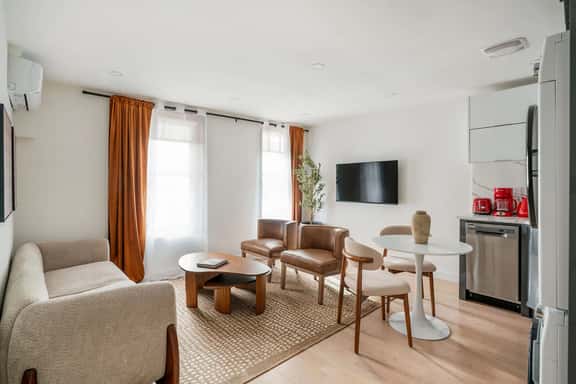 22-3B Sleek Modern 1BR Gramercy - Image 1