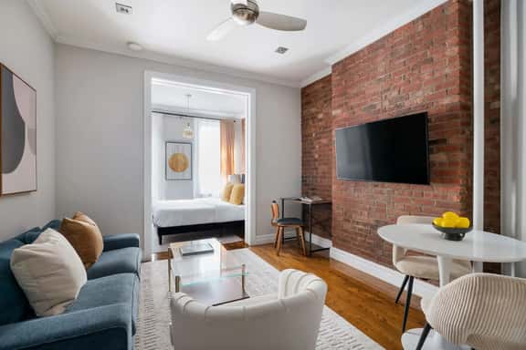 246-9 SoHo Living newly furnished 1br WD In-unit - Image 1