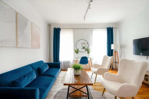 61-2A Large 1BR in Upper East Side - Image 1