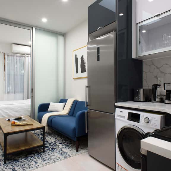 78-4B  Renovated 1BR WD Walk 2 Central Park - Image 1