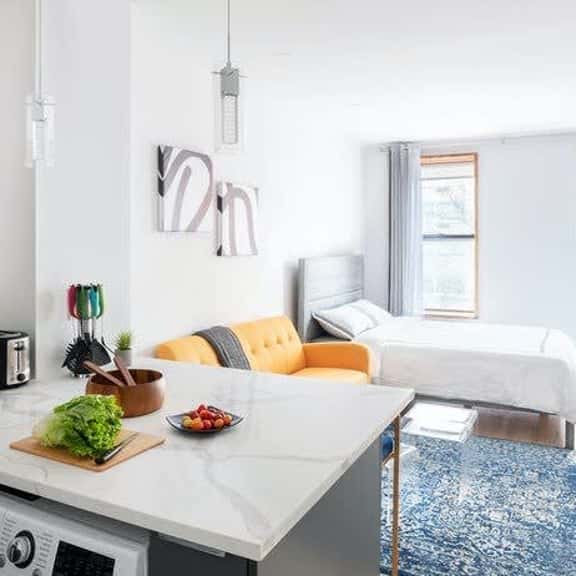 1597-11 Prime UES Studio W/D - Image 1
