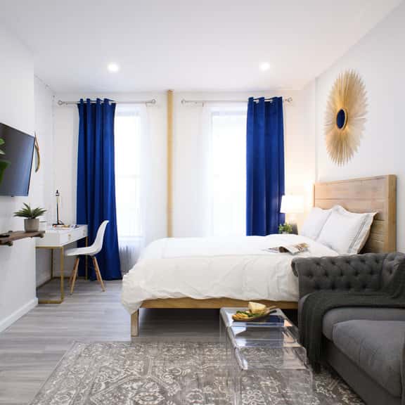 240-12 Brand New Studio Prime location W&D - Image 1