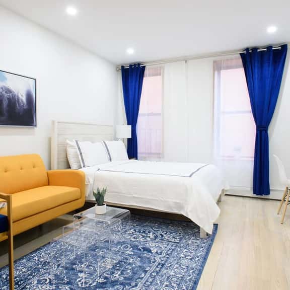 1597-9  Renovated Studio Prime UES WD in unit - Image 1