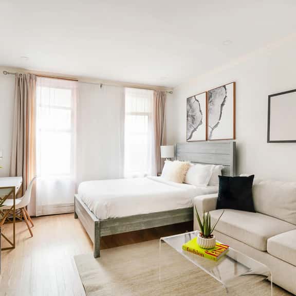 1597-10 New Studio Upper East Side W&D in unit - Image 1