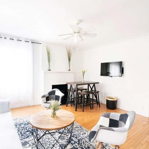 11-4F Prime west village designer 1BR - Image 1