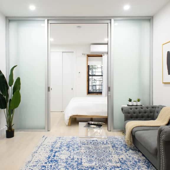 78-2B New furnished 1BR WD walk to Central Park - Image 1